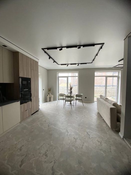 Продається будинок у селі Підгороднє