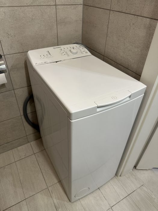 Pralka Indesit ladowana od góry