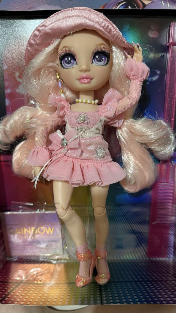 Rainbow High Costume Ball Bella Parker