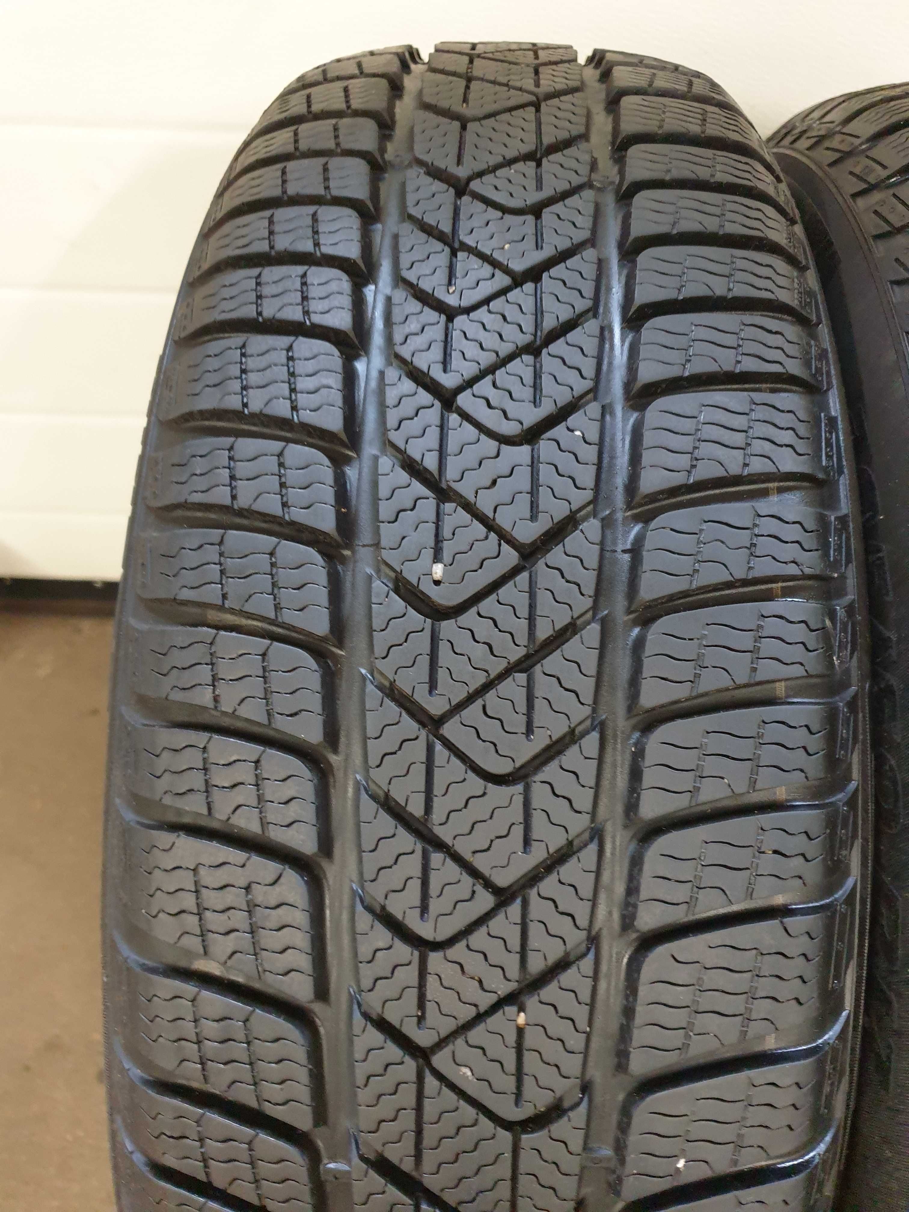 205/60 R17 2 sztuki Pirelli