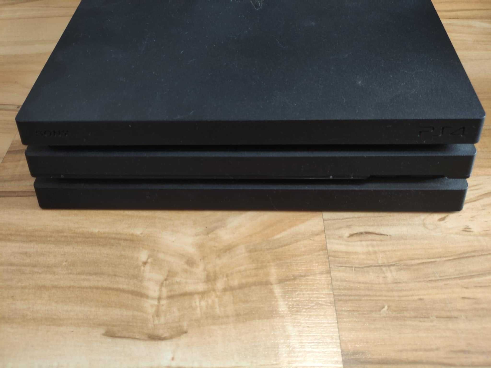 Ps 4 pro 1000gb kierownica