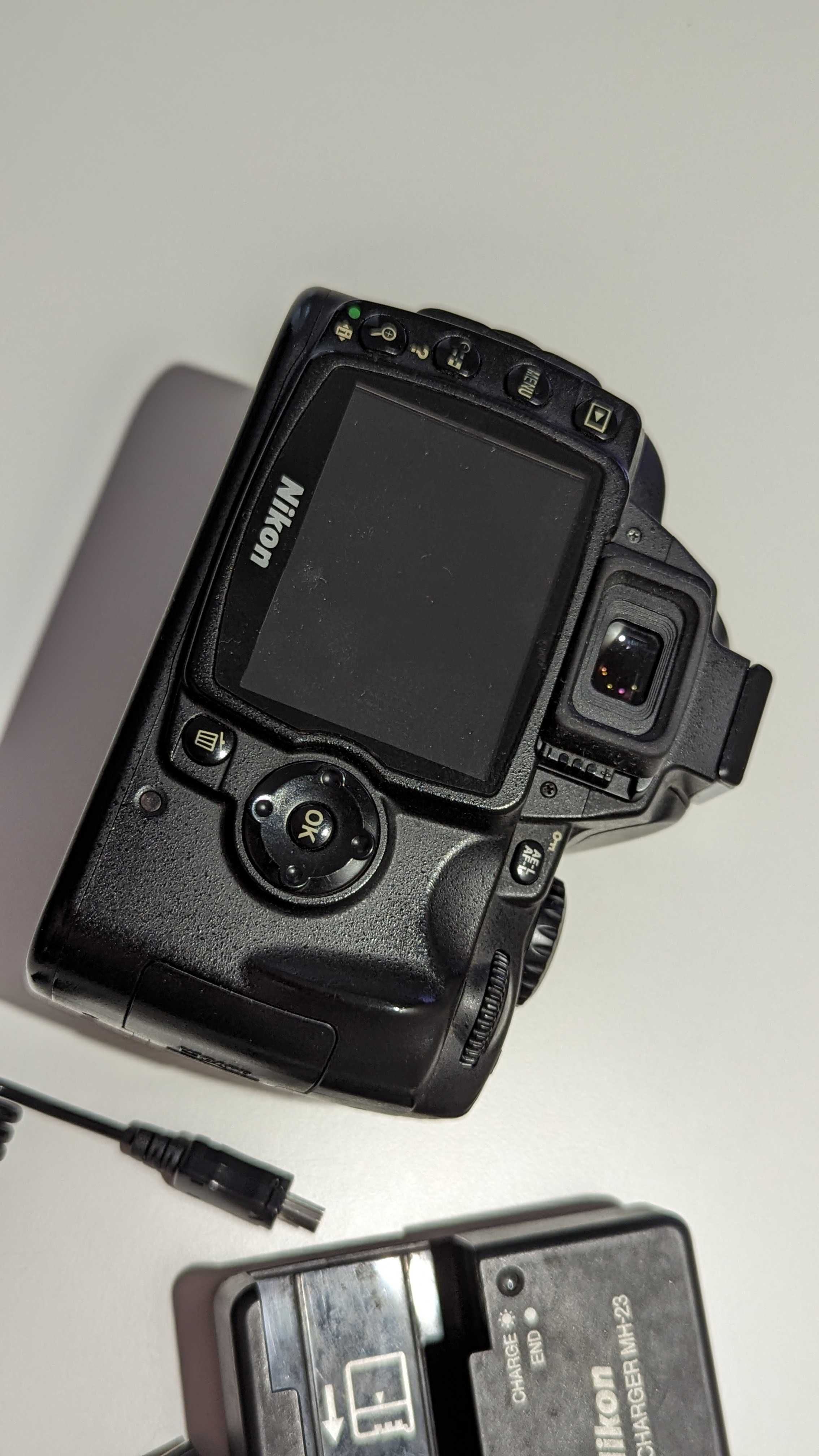 Дзеркальний фотоапарат Nikon D40x