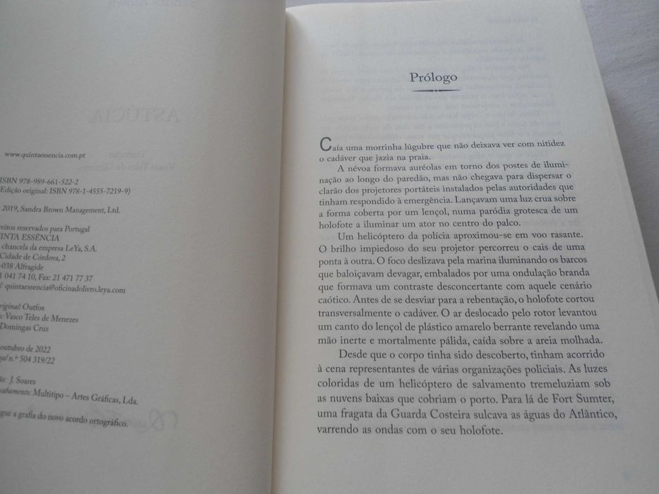 Astúcia por Sandra Brown