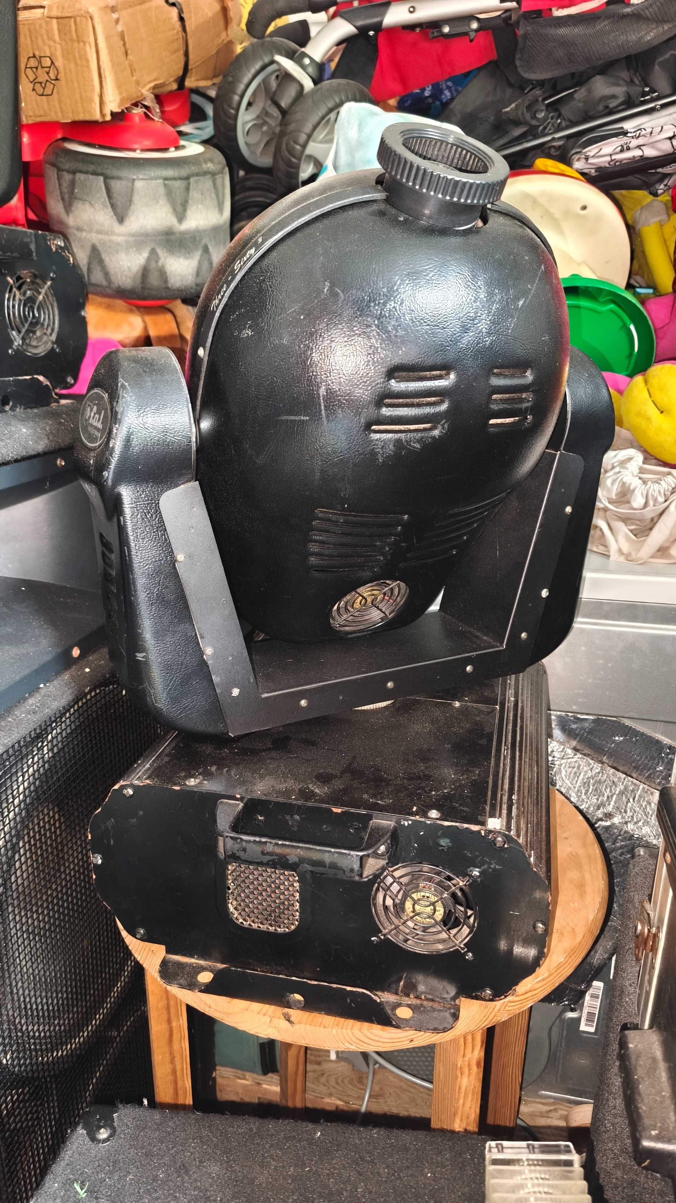 Moving Head Robot F.A.L