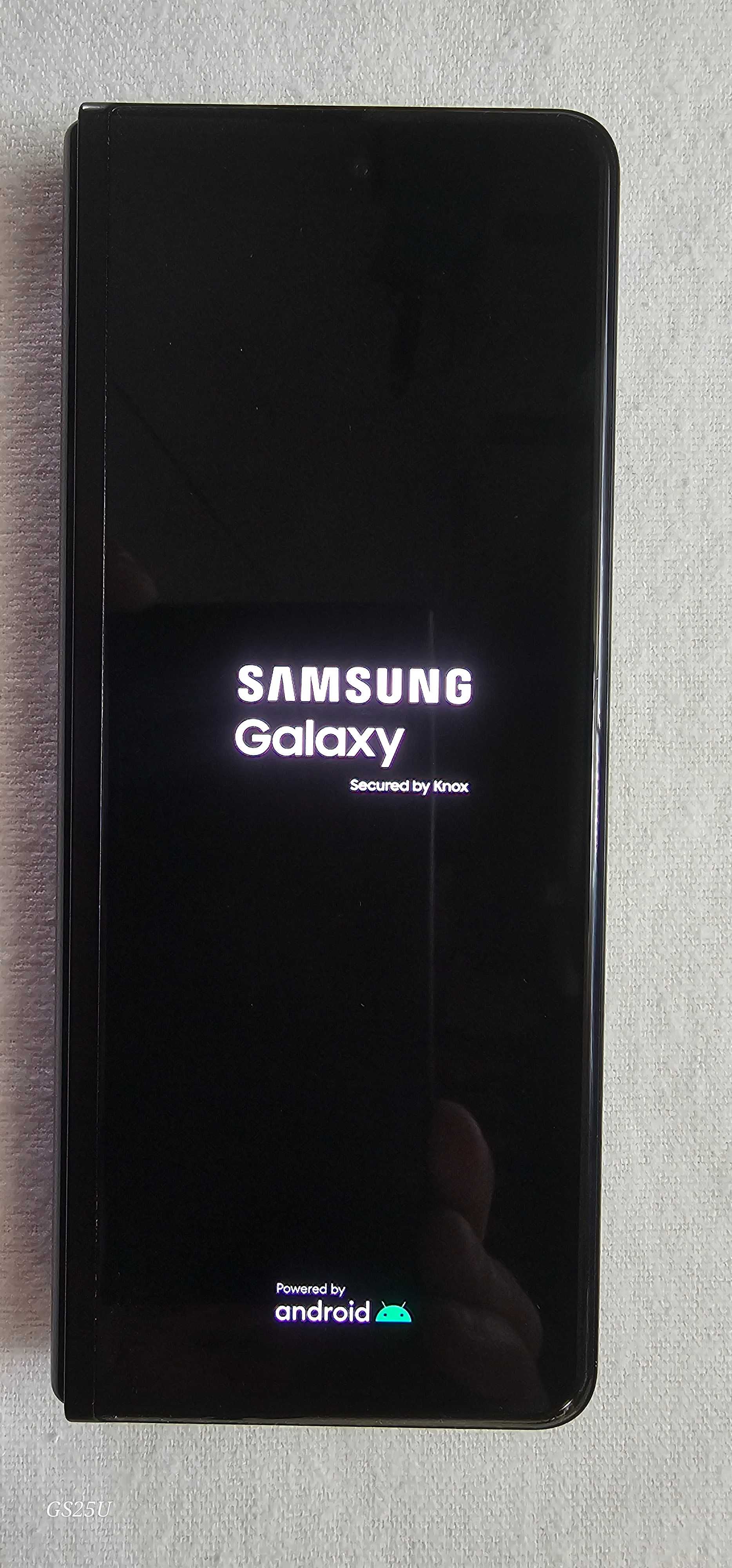 Samsung Z FOLD3 256GB - Desbloqueado