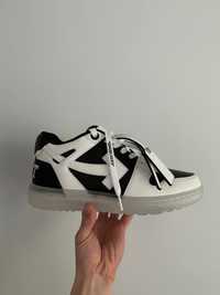 Off White Out Of Office CLB Logo White/Black