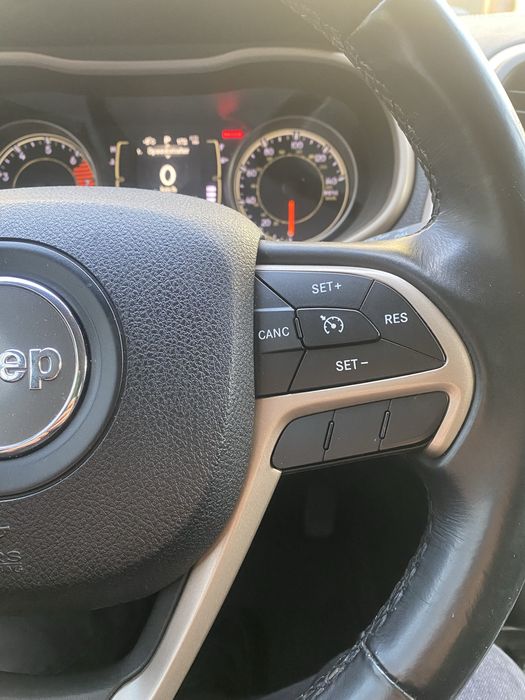 Jeep cherokee 2016