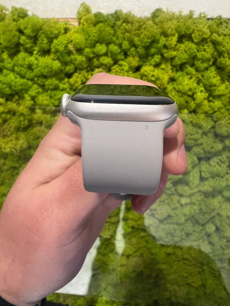 Новий Apple Watch SE 2 40mm не активований магазин АйЛавФон