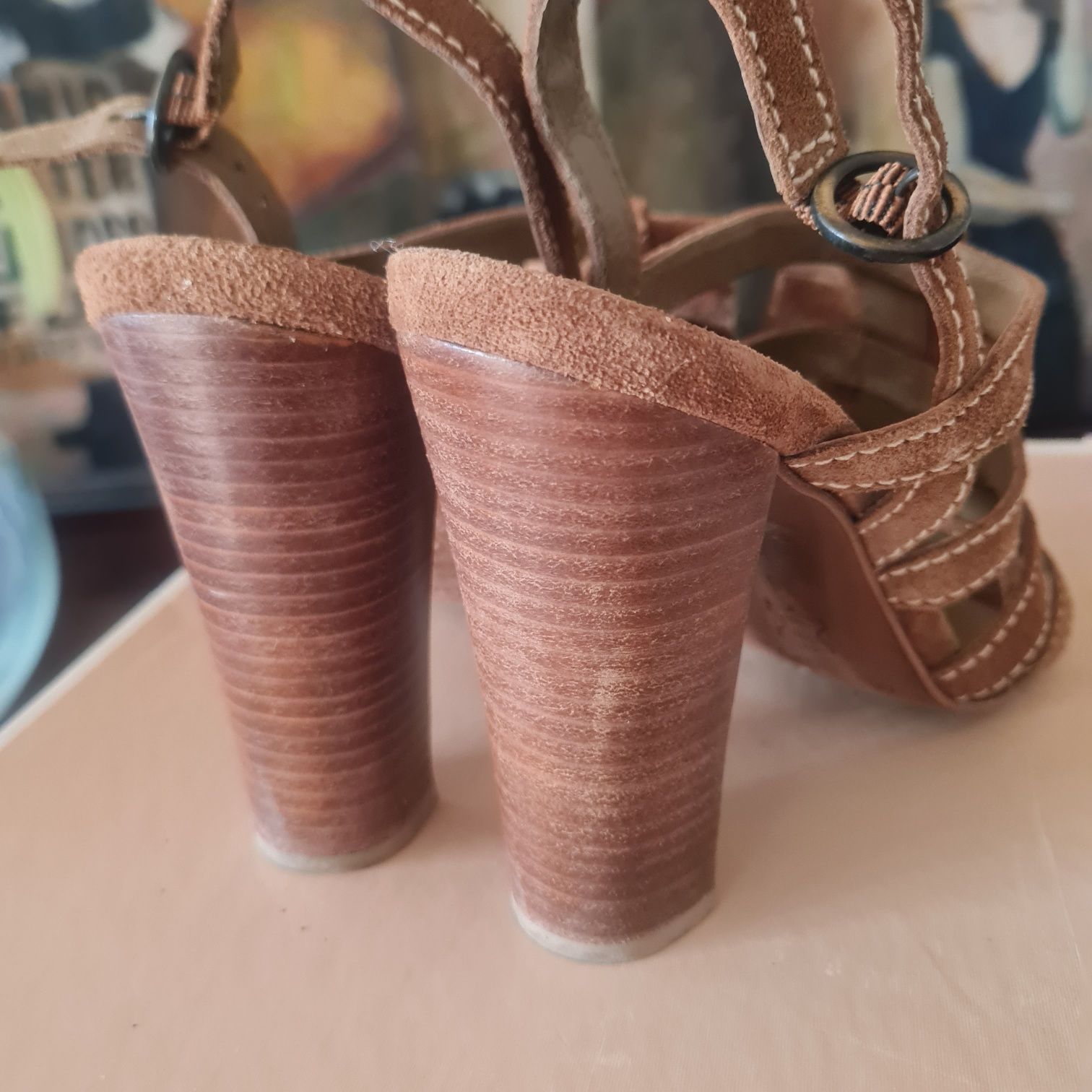 Sandálias de camurça Massimo Dutti