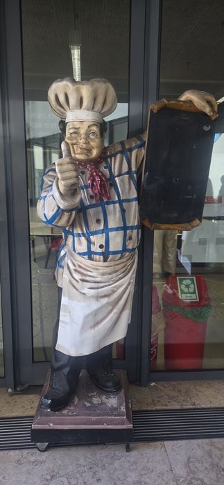 Boneco Decorativo para Restaurante