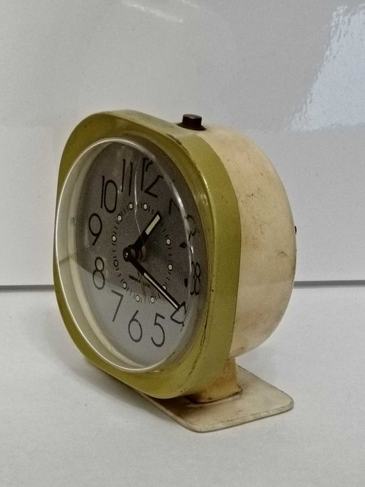 Zegarek mechaniczny MERA-POLTIK – VINTAGE