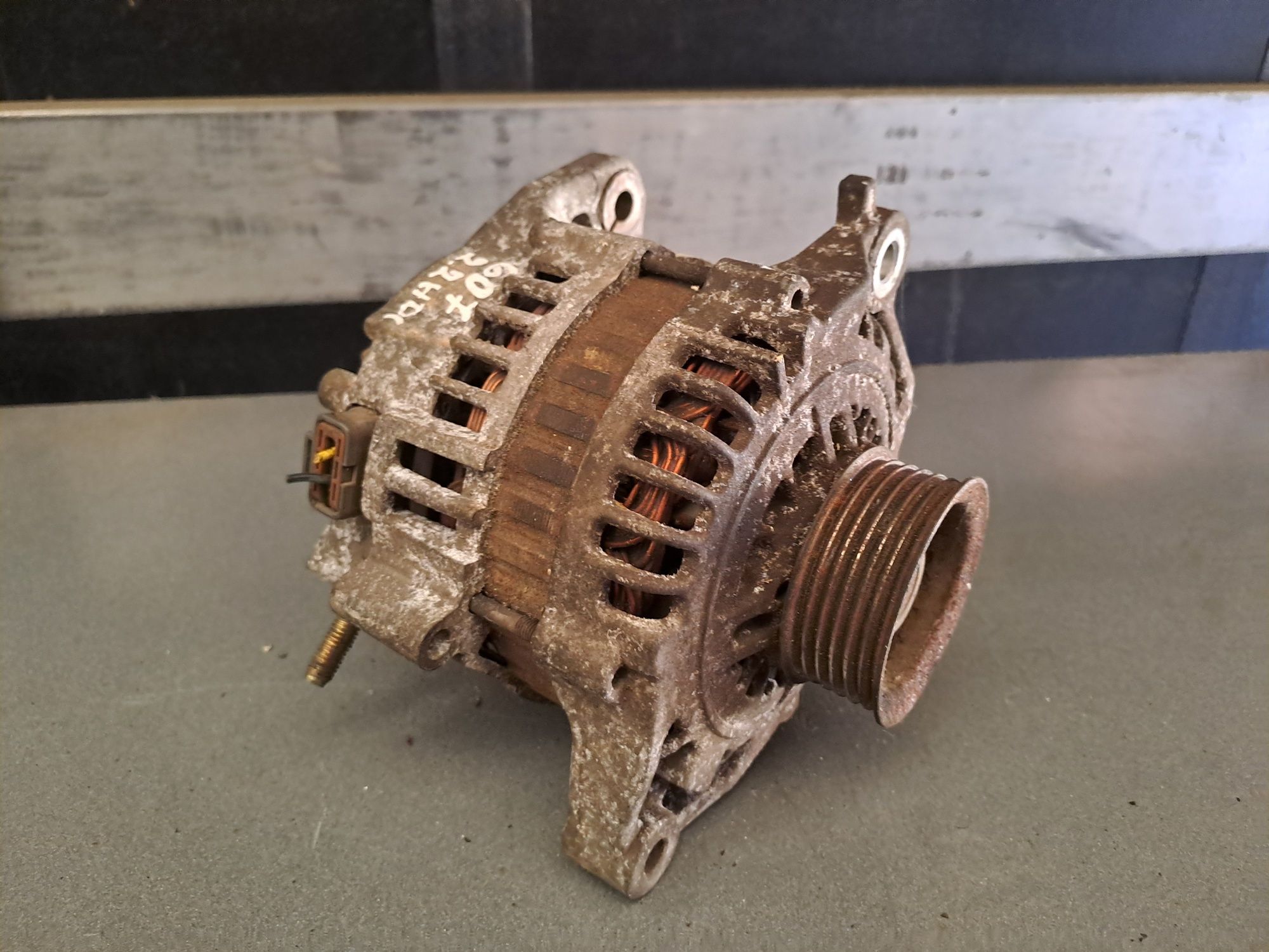 Alternator Peugeot 607 2.2 HDI