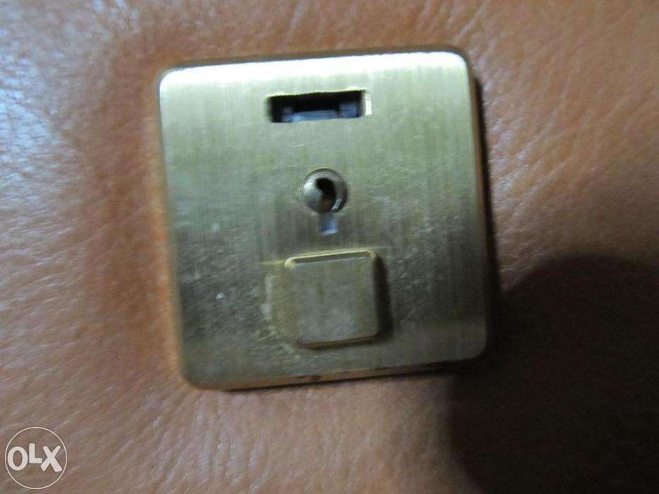 Портфель кожаный новый Европа.