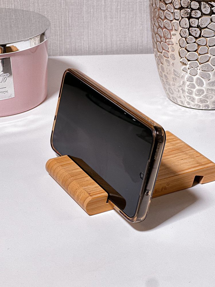 Ikea BERGENES Podstawka na telefon/tablet, drewniana Nowa bambus