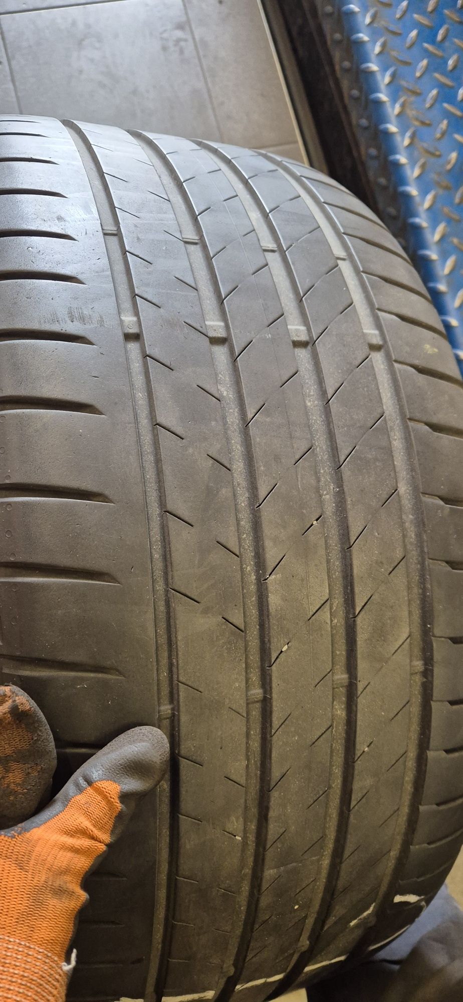 Opony Letnie 2sztuki Bridgestone Turanza t005 MO-S 285/35R20 104Y