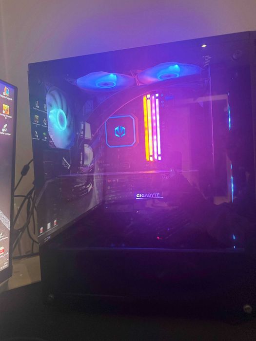 Komputer Gamingowy RGB AMD Ryzen 9 32GB RAM RX 6750XT 12GB 1TB SSD