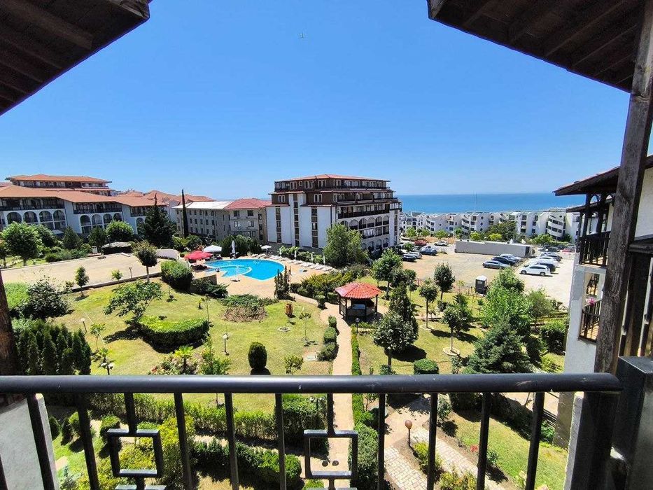 Продається трикімнатна квартира з видом на море,  Болгарія.