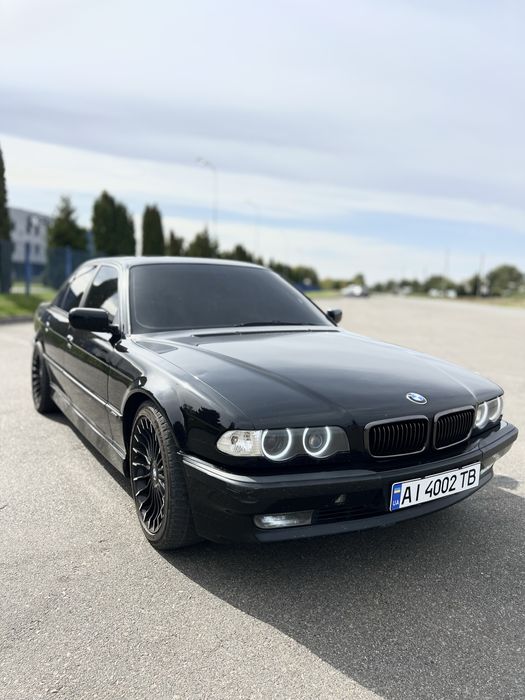Продам BMW E38