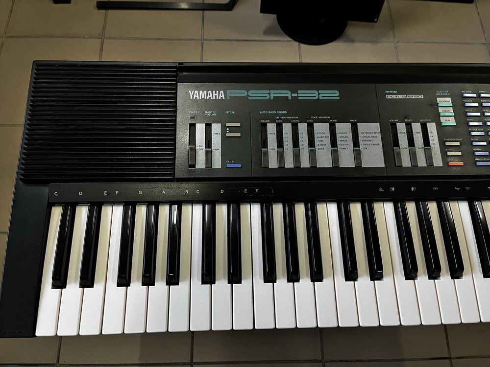 Фортепіано Yamaha PSR-32