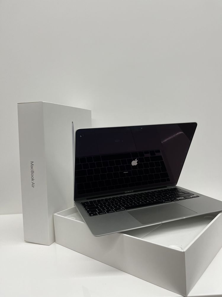 MacBook completamente novo