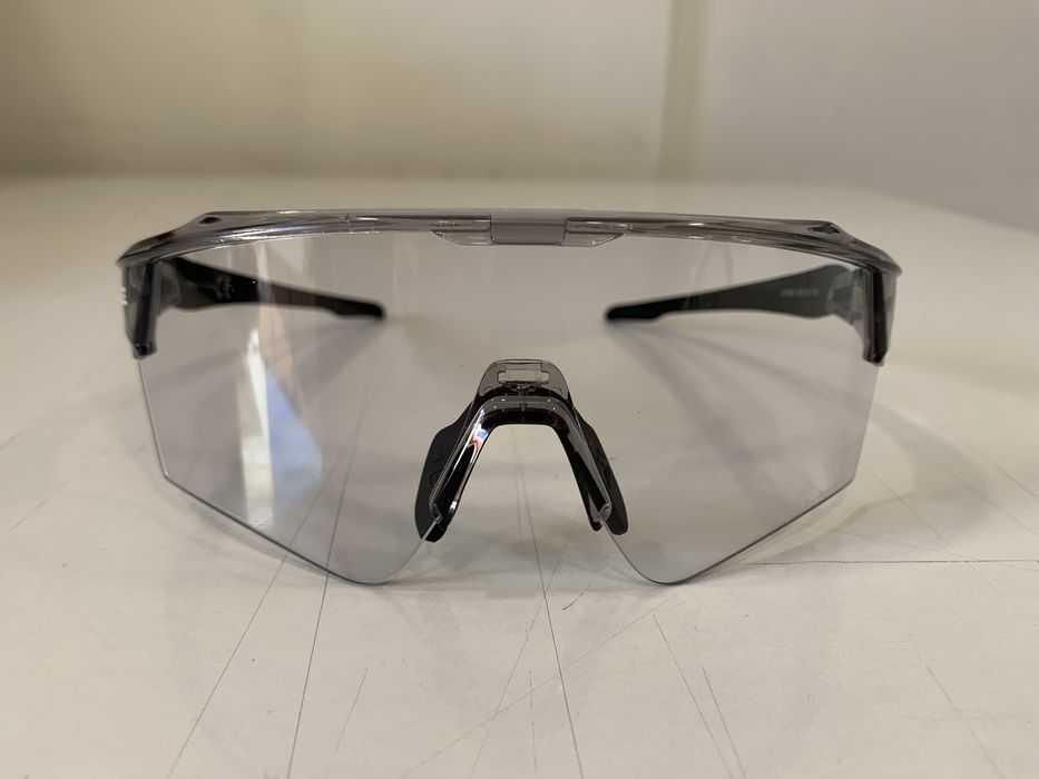 Oculos de ciclismo ou corrida Fotocromaticos