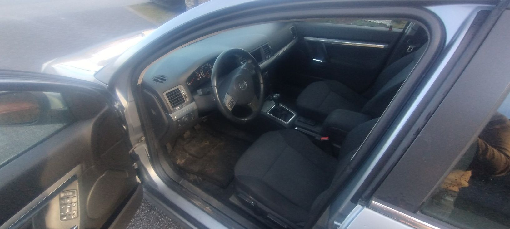Opel Signum 1,9 CDTI 150km.