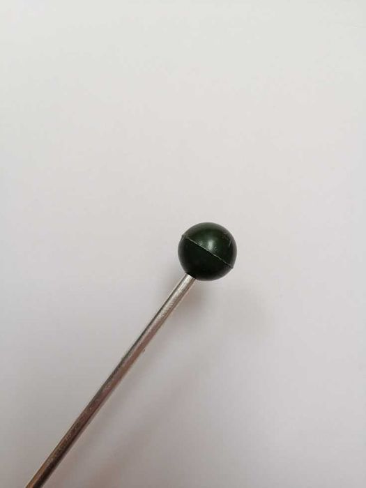 Długi, prosty drut do robienia na drutach, z aluminium. Dł 35 cm. PRL.