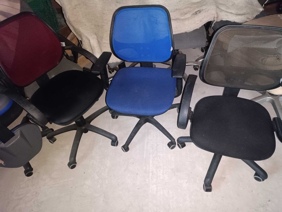 Офисная мебель: столы, стулья, тумбы, шкафы, сейфы и пр.