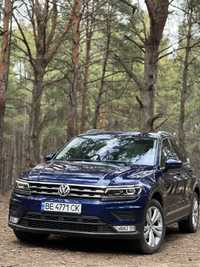 Продаю VW Tiguan  2.0 TDI официал!