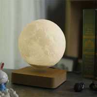 Lâmpada em forma de lua com levitação magnética
