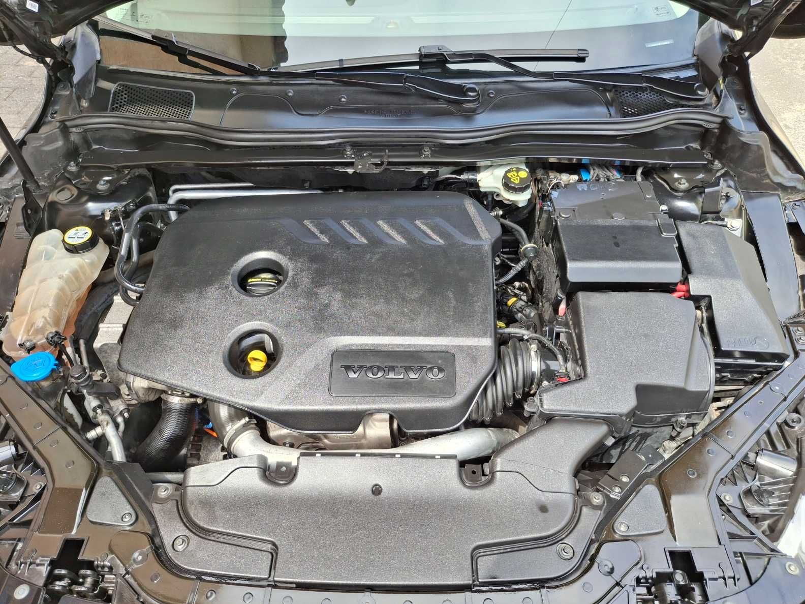 Volvo V40 1.6 D2 Momentum 170000km