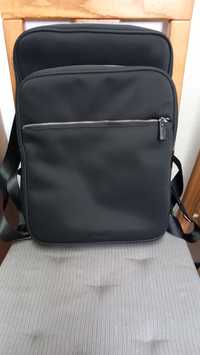 Mochila para computador Parfois