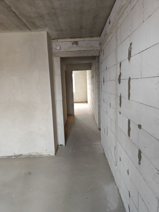 Продаж 2к. Поряд з парком!