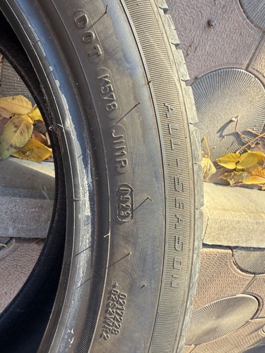 Шини 225 50 18 goog yeer  run-flat