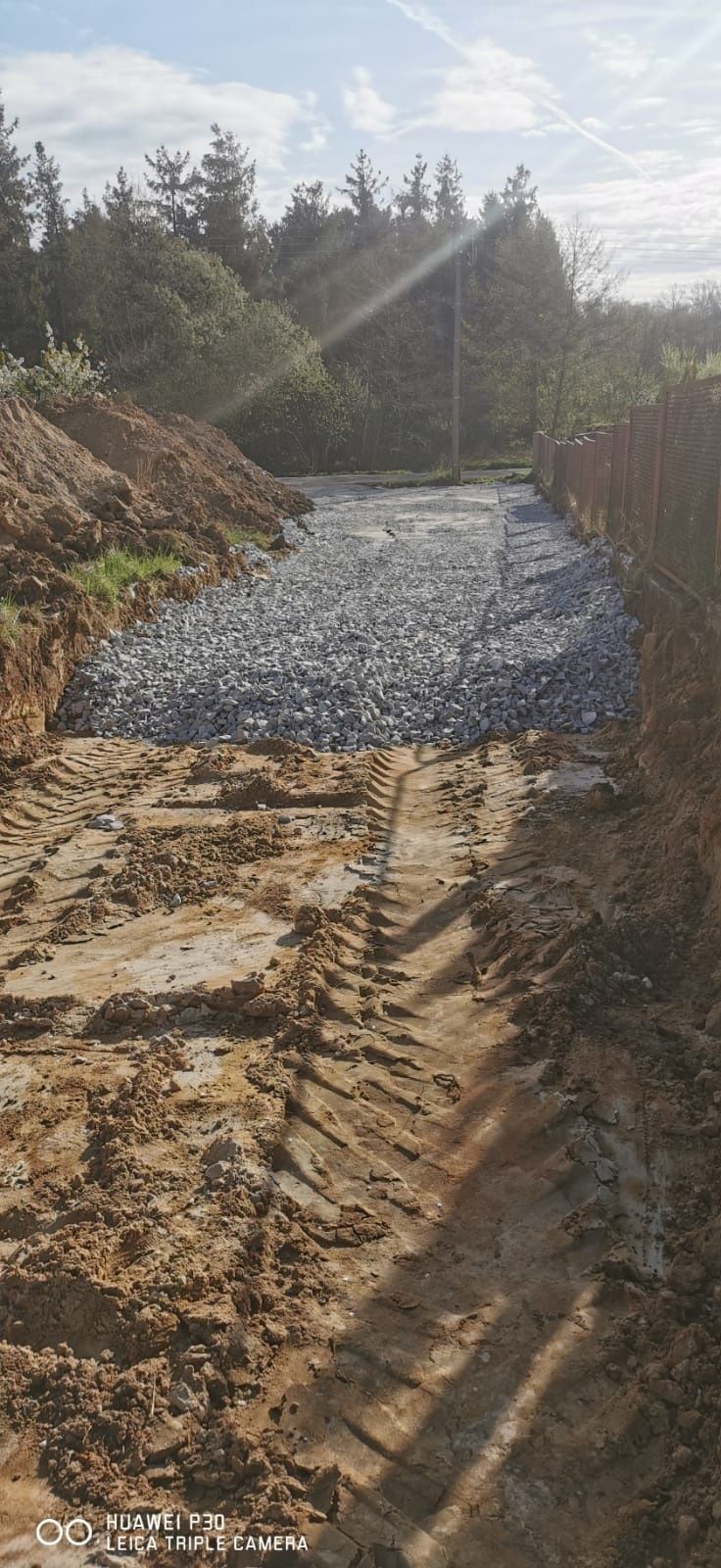 Piasek, grys, tłuczeń, mieszanki granitowe, transport do 20 t.