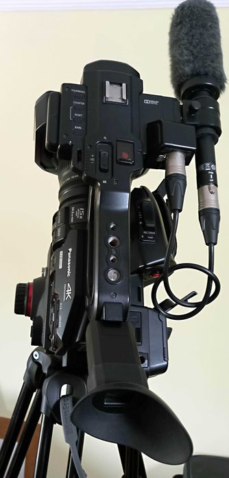 Camara Profissional 4K e FHD Panasonic AG - Ux90