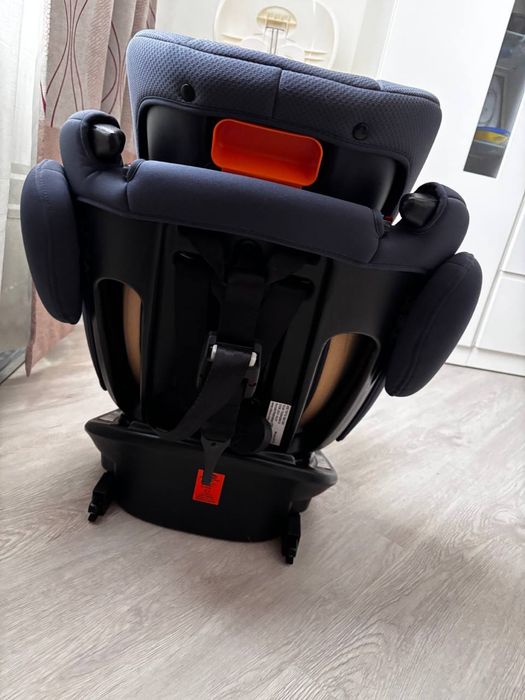 Автокресло Chicco Unico Plus с 0 до 12 лет