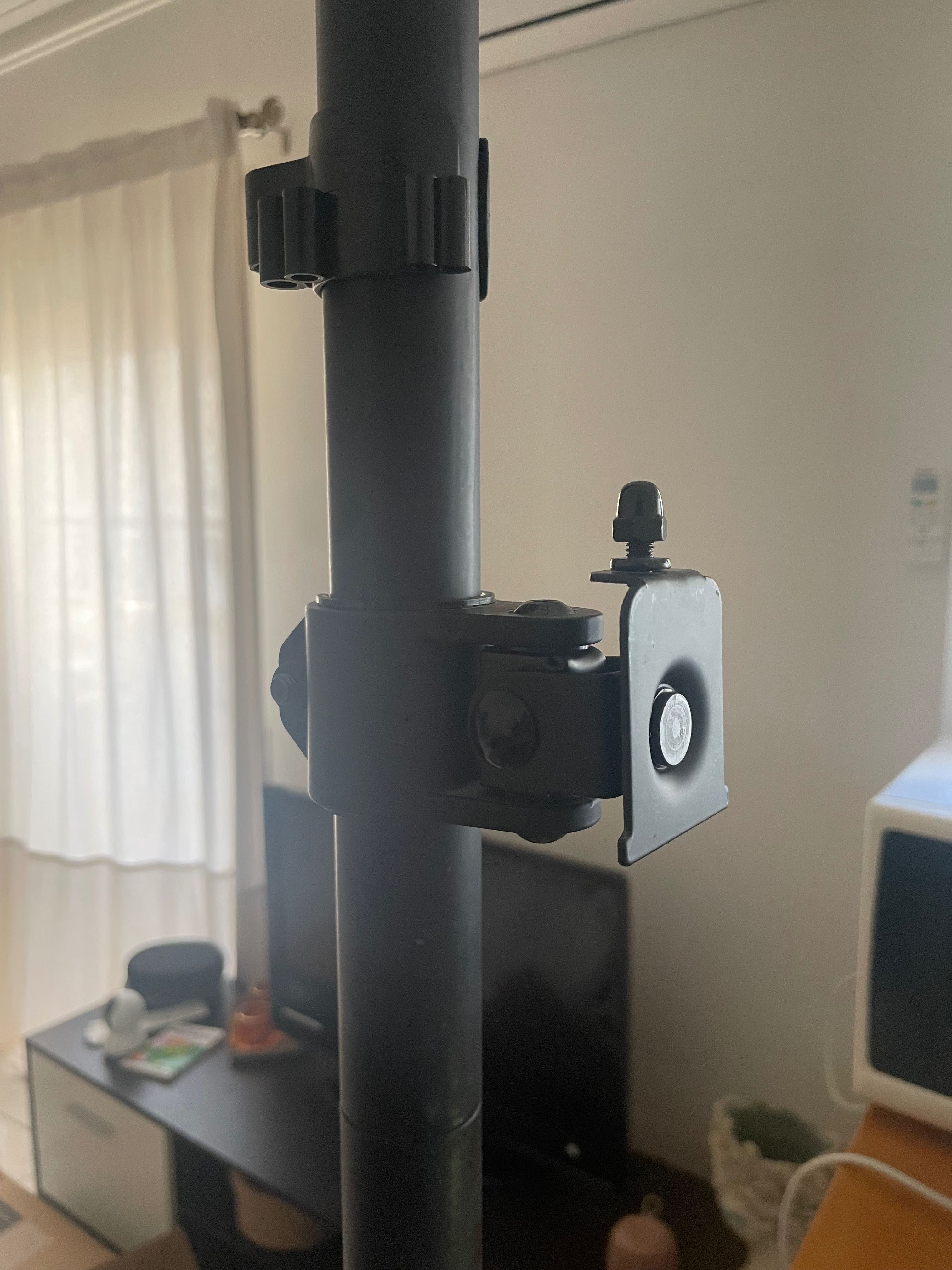 Suporte vertical duplo Suptek p/ monitores 13'' a 27''