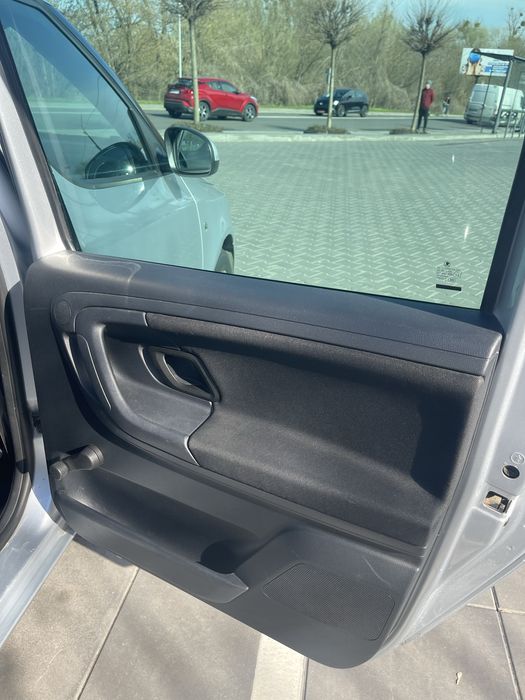 Автомобіль skoda roomster