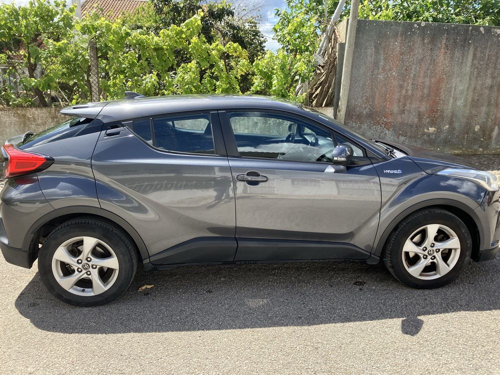 Toyoy C-HR híbrido