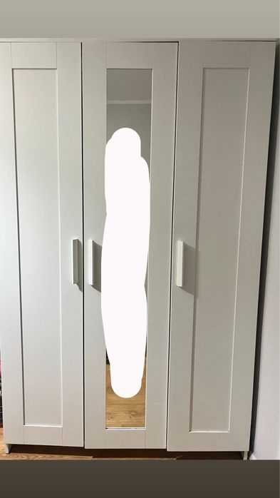 Szafa biała z lustrem