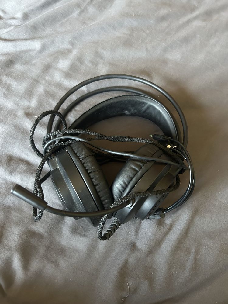 gaming headset com microfone incluido