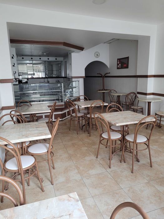 Pastelaria aluga-se Olhão