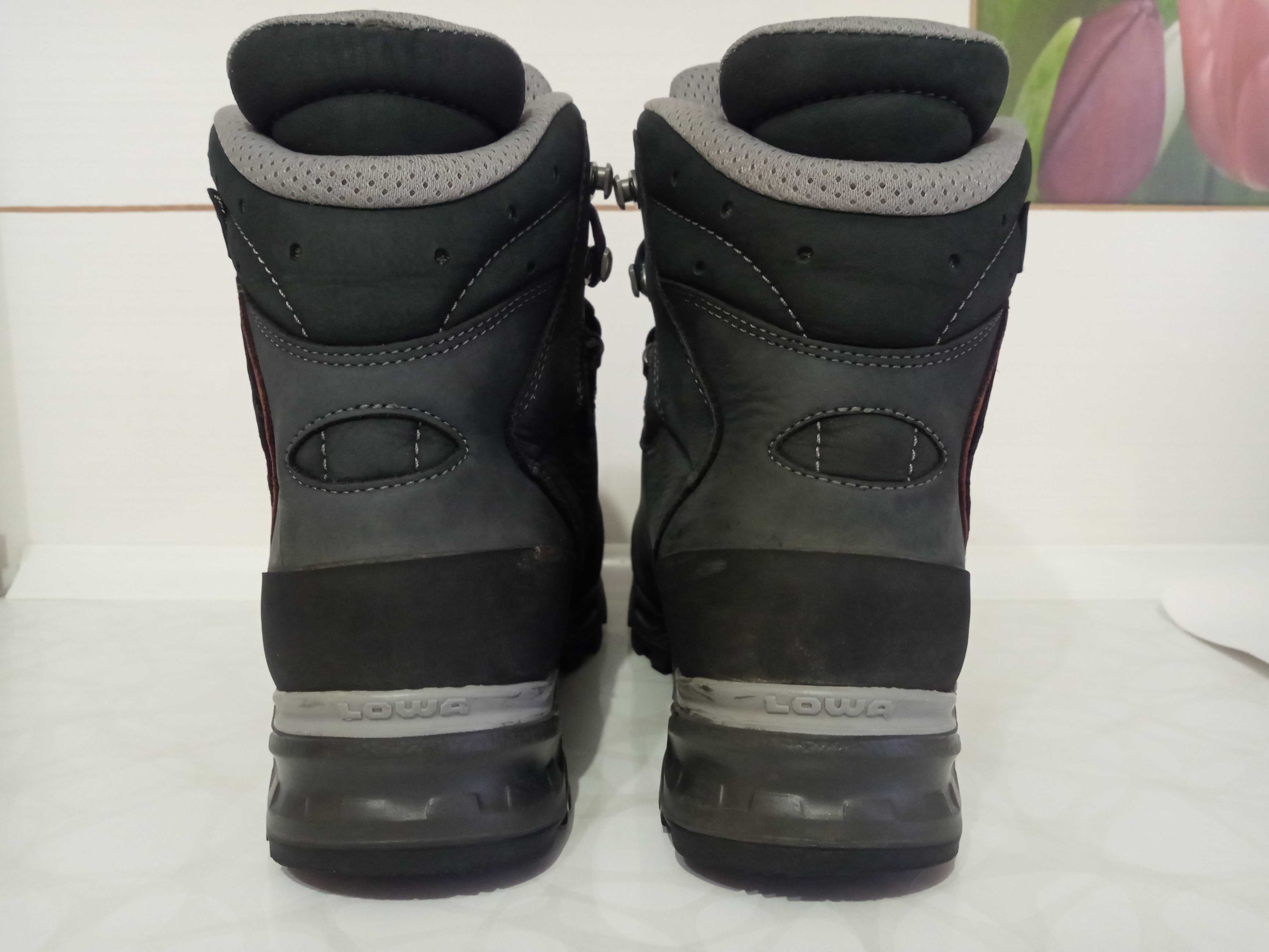 Ботинки Lowa gore-tex 40 размер