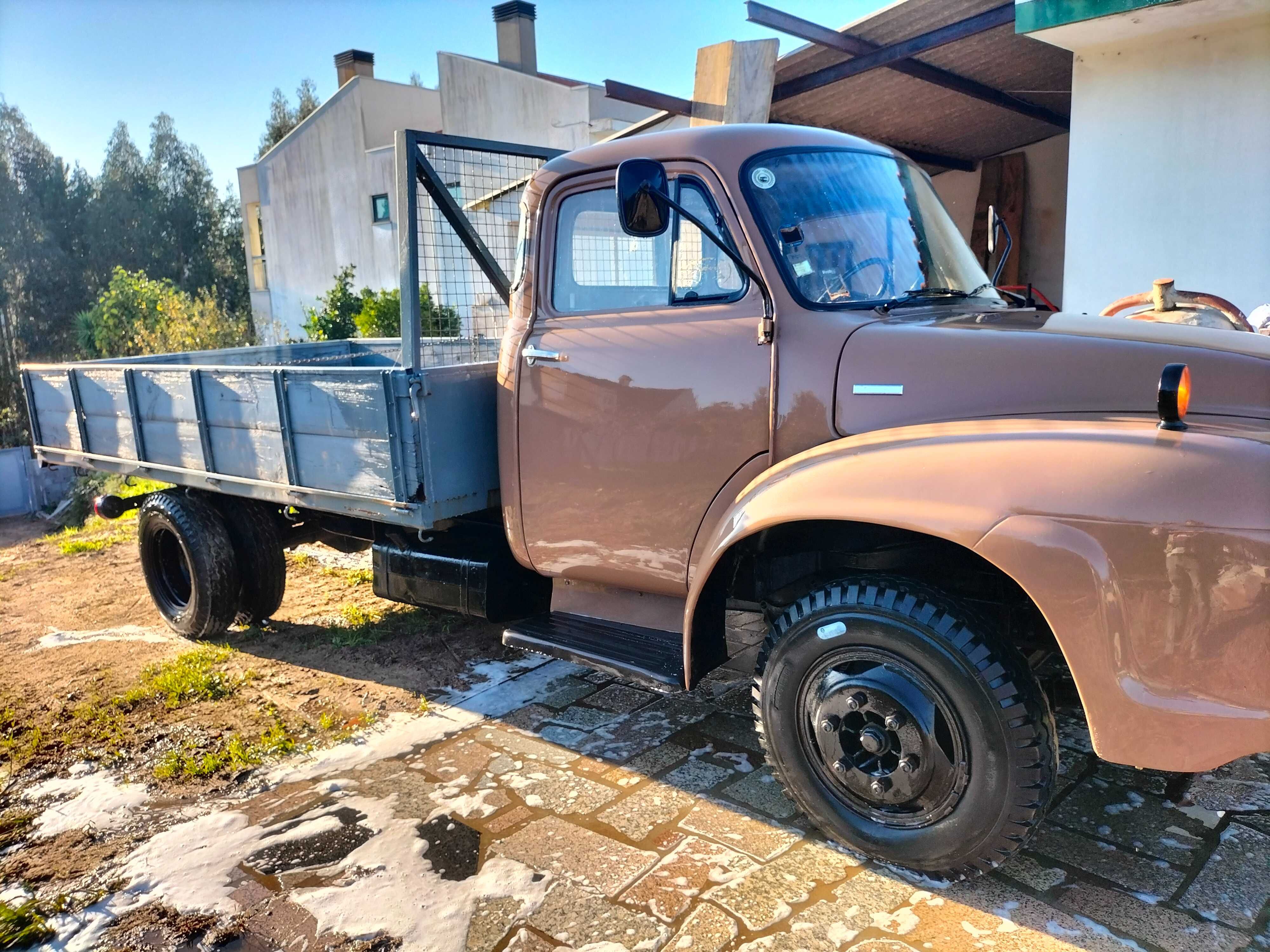 BEDFORD PRONTA A ANDAR