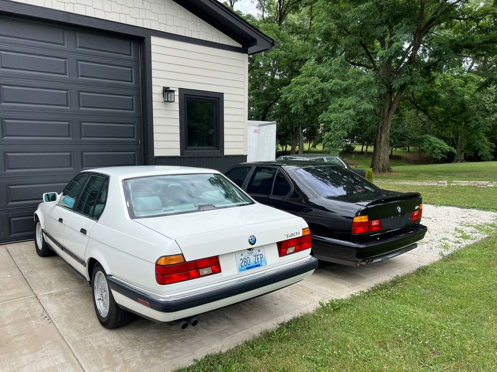 Bmw 740i E32 ładny stan !!