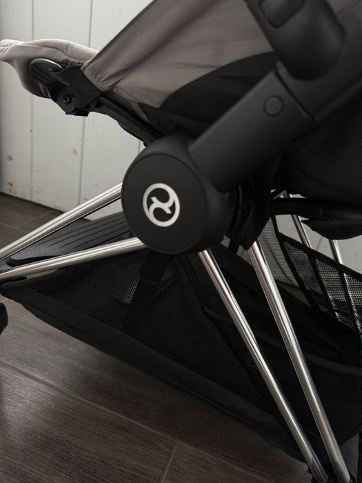 Продам Cybex Coya