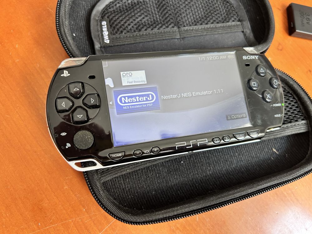 PSP w dobry stanie ( dwie baterie )