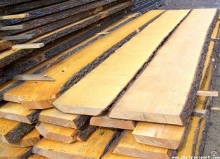 Ольха сухая необрезная доска, в наличии длинна 2200 толщина 30мм