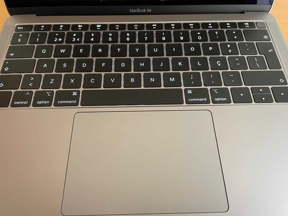 MacBook Air de 13 polegadas ecrã retina